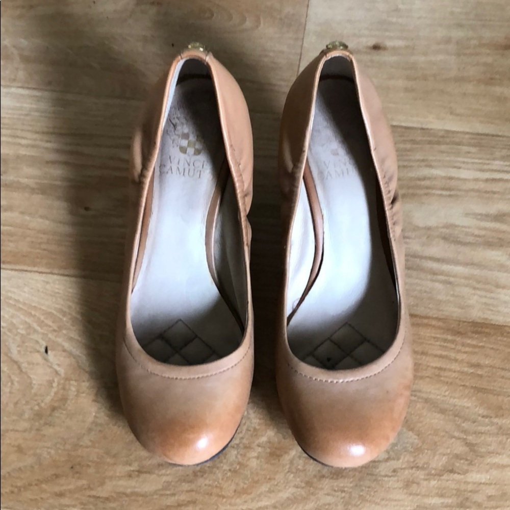 Vince Camuto Wedges Size 6